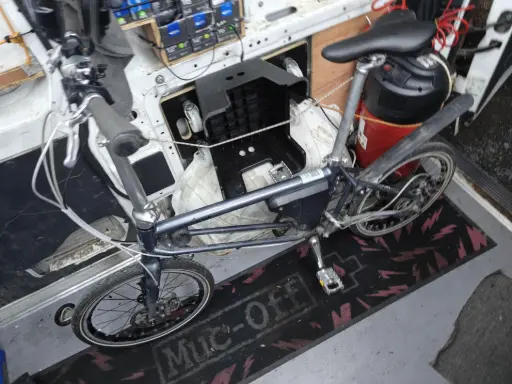 Entretien flotte vélos d'entreprise sur site entreprise Herstal Liège par Mes10 Cycles - Entretien d'un vélo en leasing